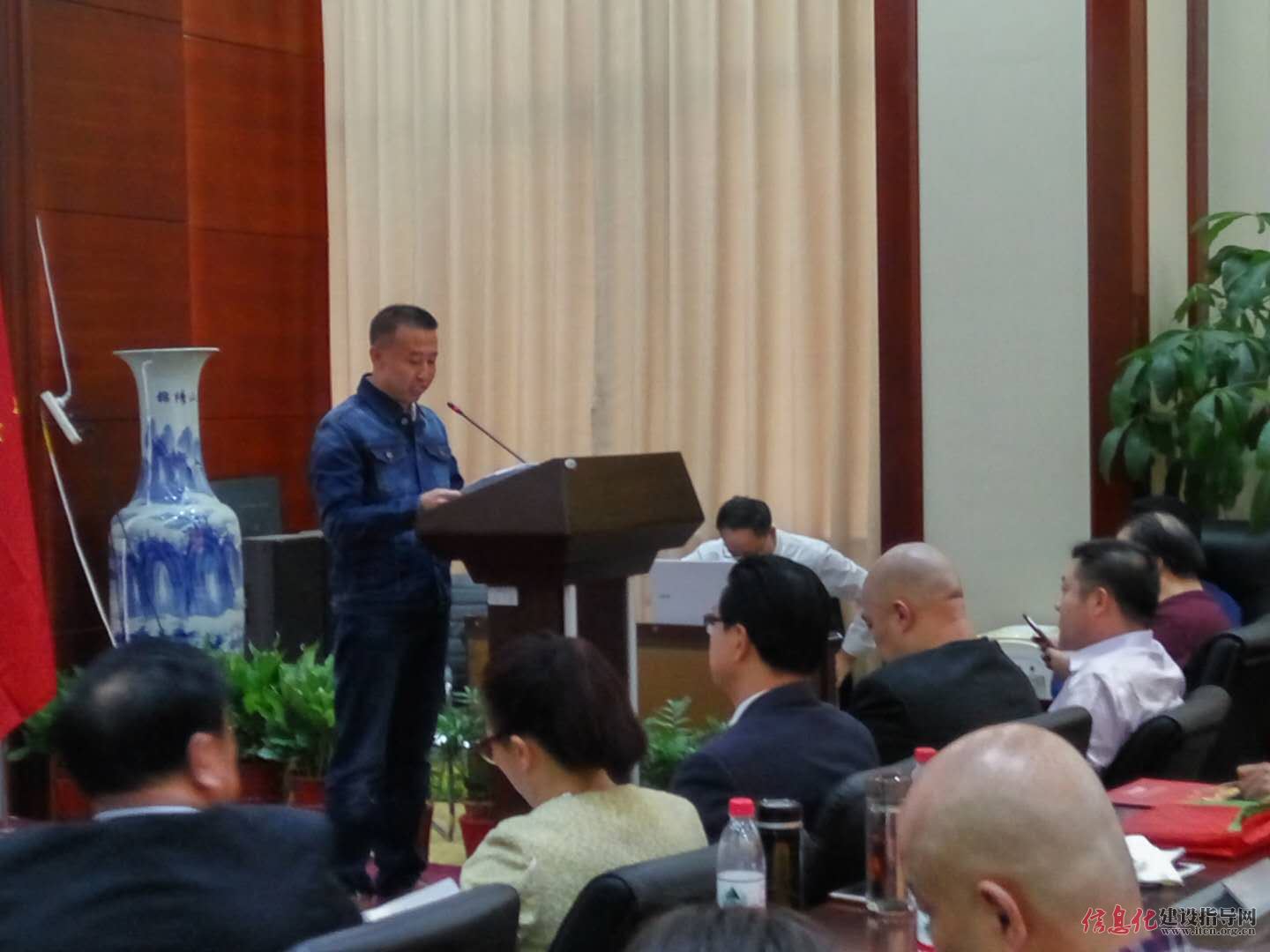 龙庙会陕西分会贺西林会长发言