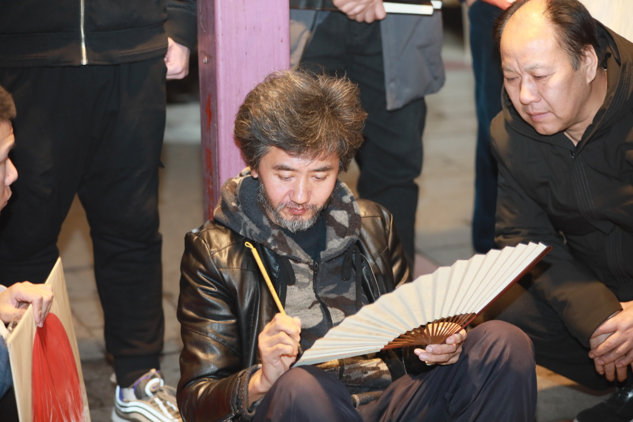 扇子哥李庄 扇子哥李庄