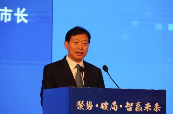 “聚势·破局·智赢未来”2020年中国农产品批发市场行业年会在湖北宜昌开幕 图2 “聚势·破局·智赢未来”2020年中国农产品批发市场行业年会在湖北宜昌开幕 图2