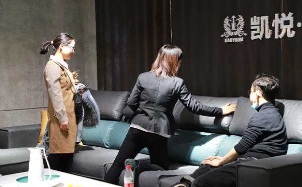 专卖店.jpg 专卖店.jpg