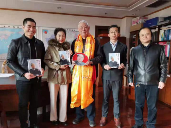 邦定服饰总经理肖海拜访中国航天张贵田院士 邦定服饰总经理肖海拜访中国航天张贵田院士