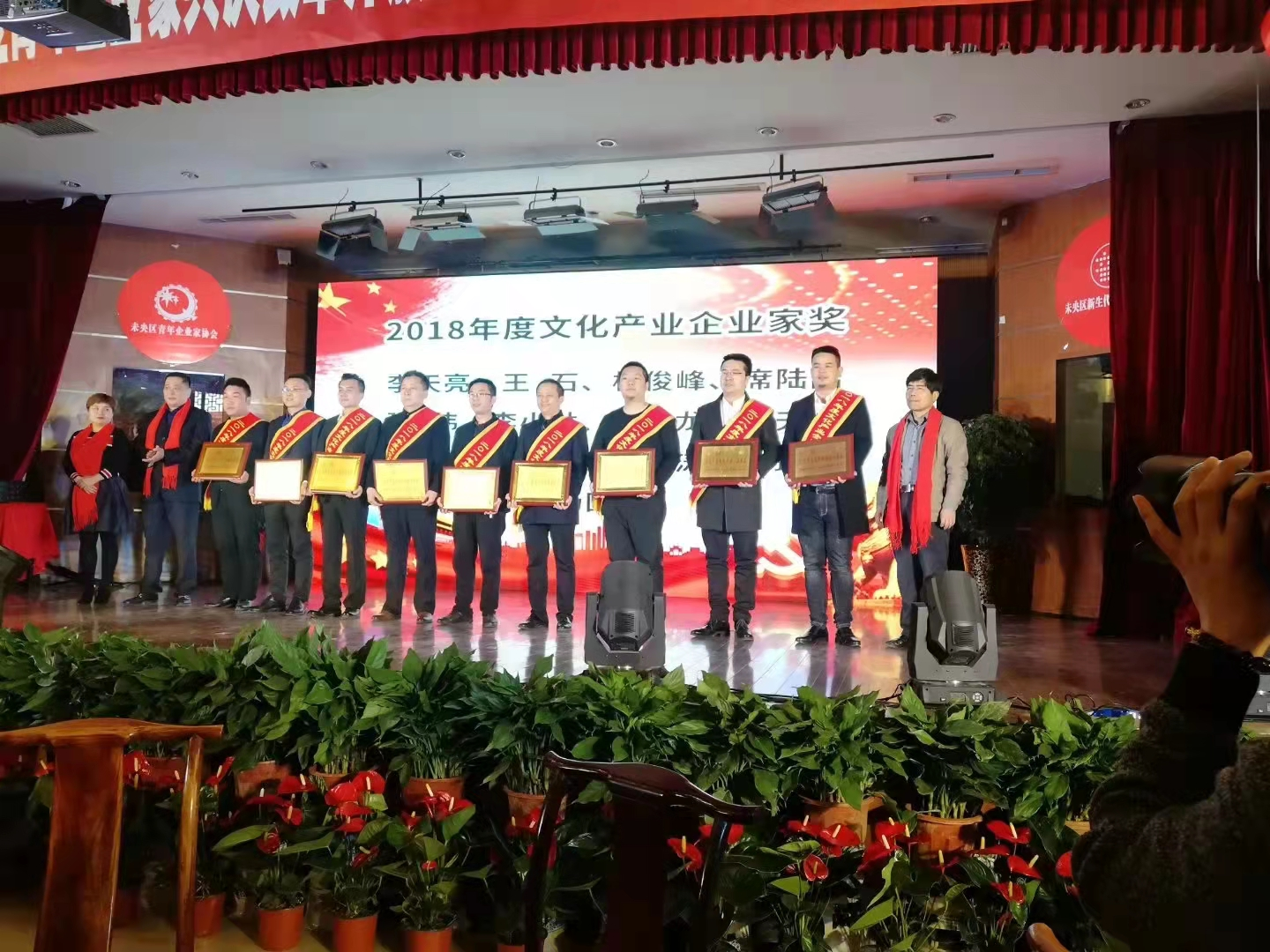 图片2.png 图片2.png