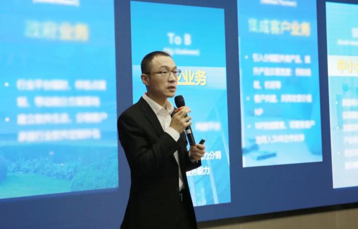 zhang.jpg 图片