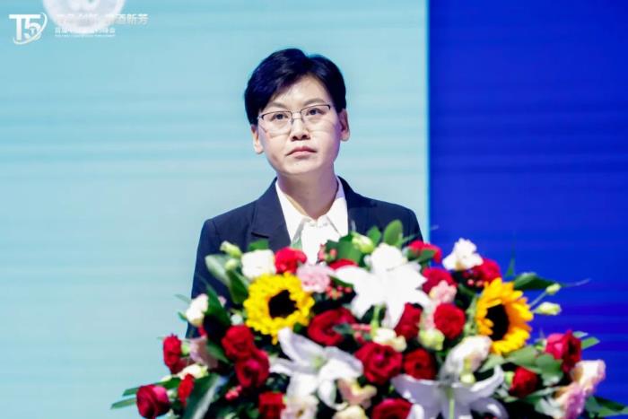 点击看大图 汾酒集团党委委员、董事,中国酒业露酒研究院院长杨波