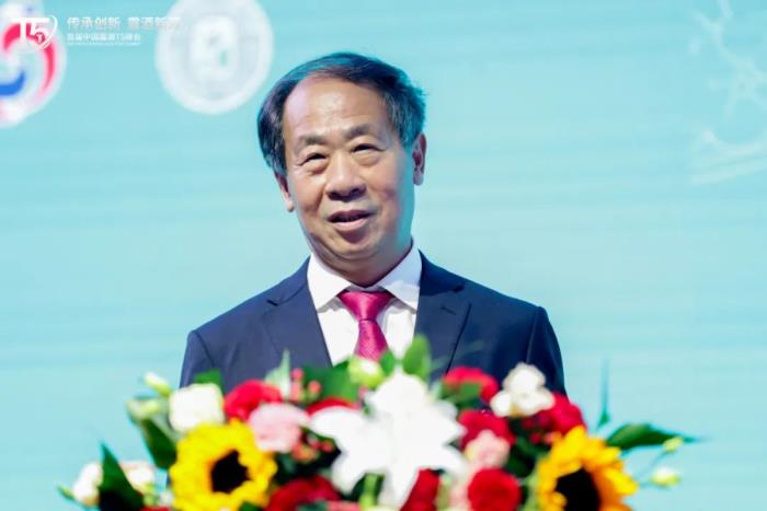 点击看大图 劲牌有限公司党委书记、董事长吴少勋