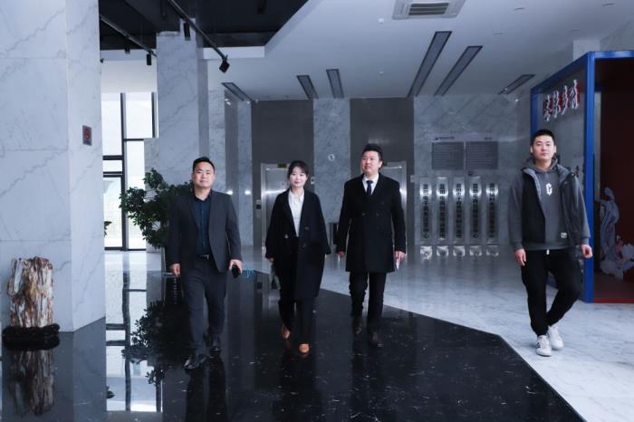 企迪网创始人罗权 <a href=